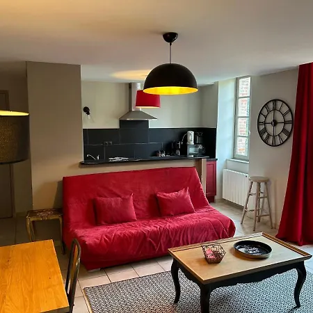 Les Du Phare Apartment *