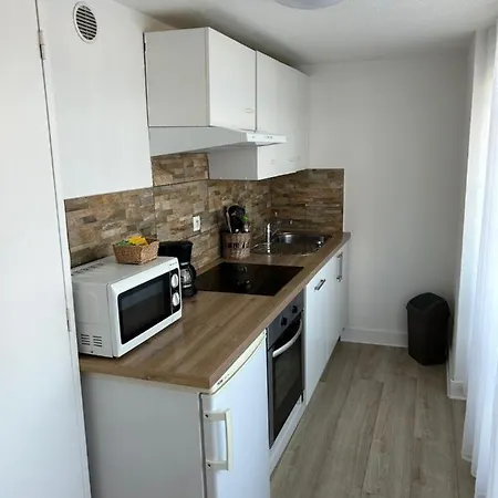 Les Du Phare Apartment